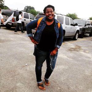 Meet your Posher, Ariel